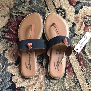 Seven7 Sandals NWT